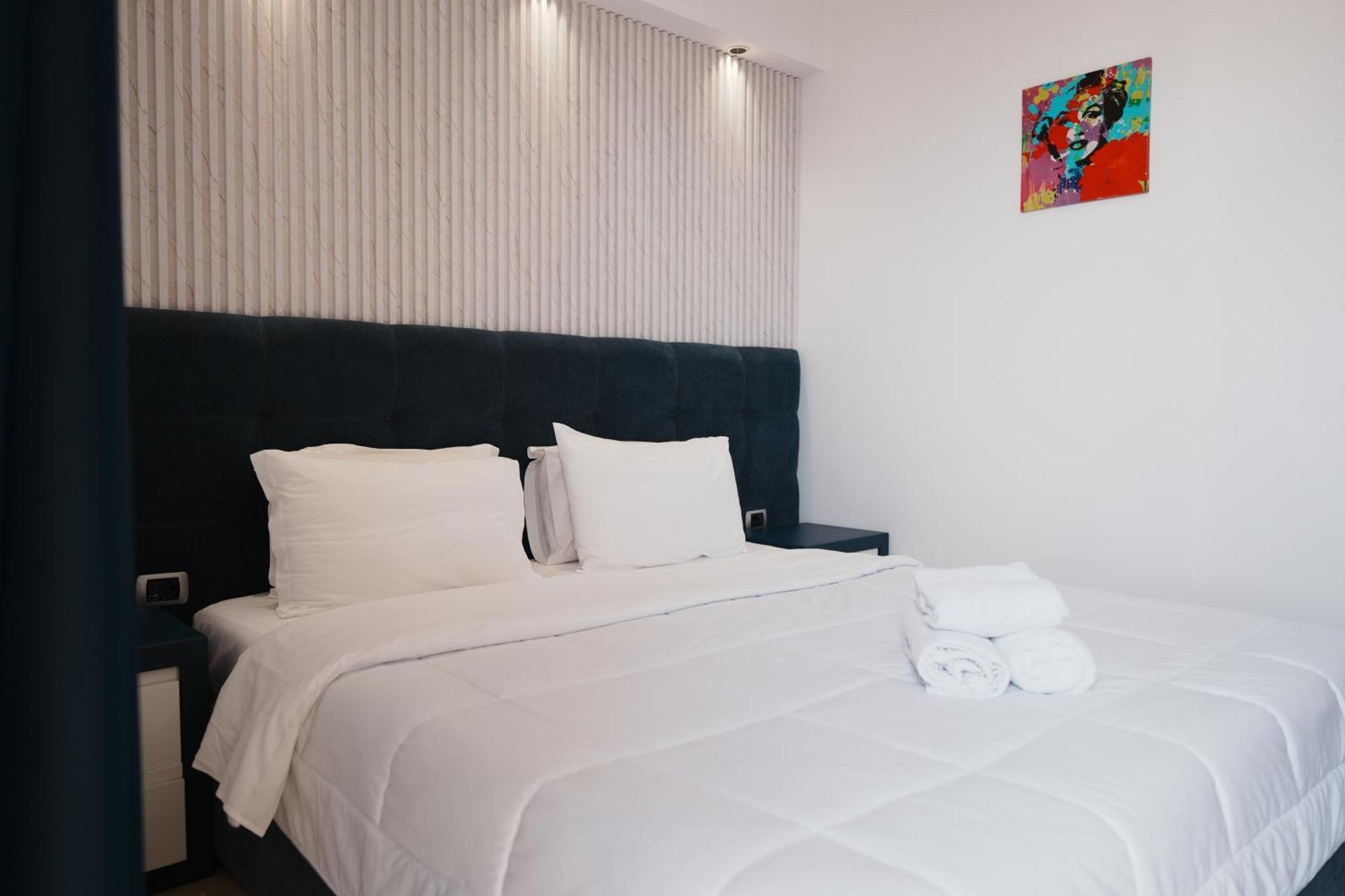 Hotel Blue Sky Sarande Exterior photo